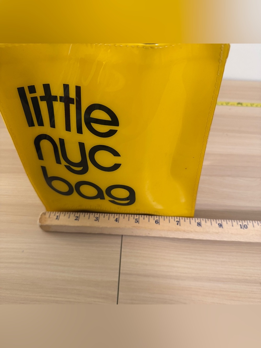 Bloomingdale’s Little NYC Bag Yellow Black Logo Glossy Tote Y2K Streetwear VTG - Picture 10 of 11